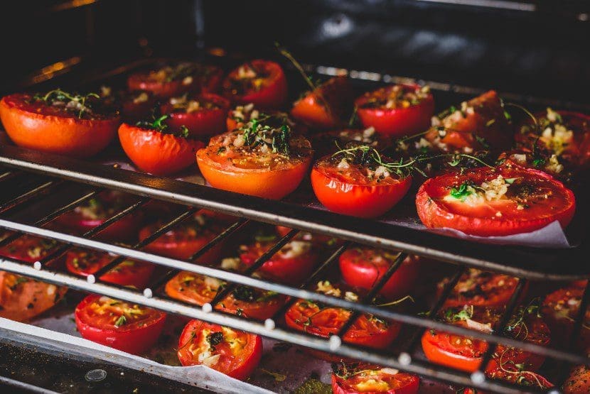 dried tomatoes in oven dried tomatoes in oven