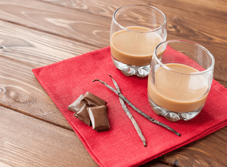 Vanilla-coffee liqueur
