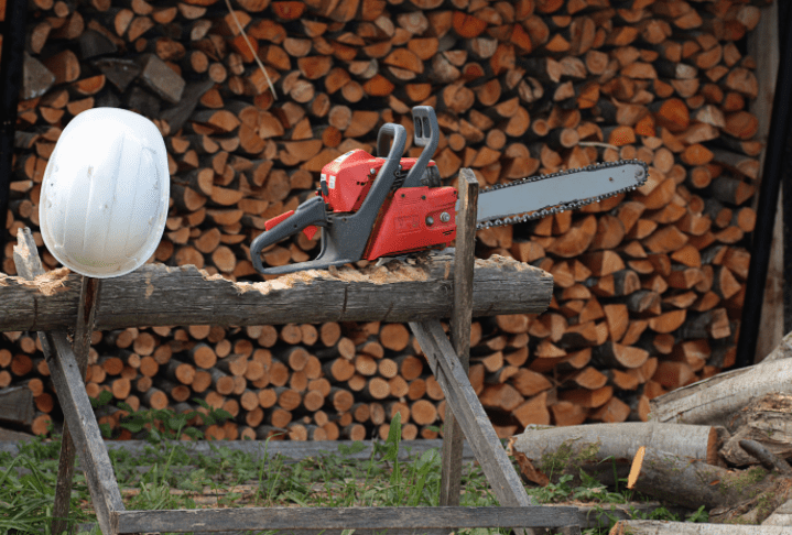 Stihl Vs Husqvarna Comparison A side-by-side comparison of Stihl and Husqvarna chainsaws.