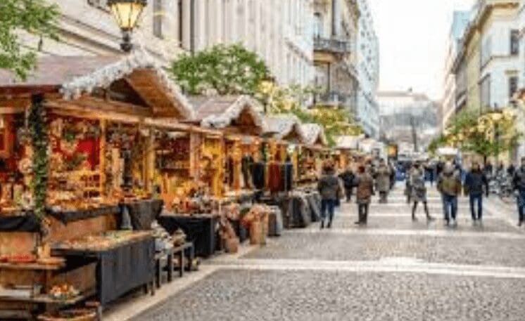 The Christmas Market in Budapest The Christmas Market in Budapest