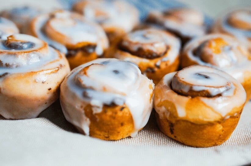 Tik Tok Cinnamon Rolls With Heavy Cream Tik Tok Cinnamon Rolls With Heavy Cream