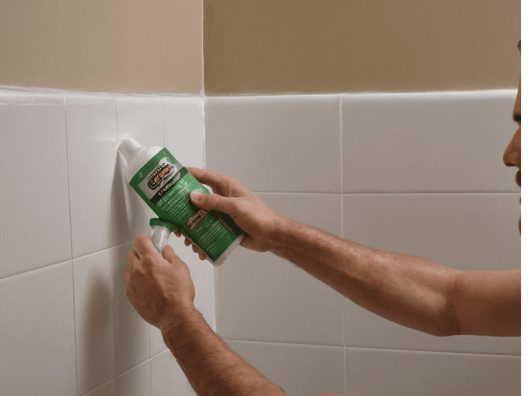 How to Apply Caulk to Showers and Tubs, How to Apply Caulk to Showers and Tubs,