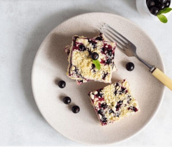 Lemon & Blueberry Yogurt Bark Lemon & Blueberry Yogurt Bark