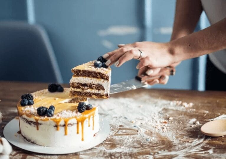 Top 5 Amazon Cake Knives Amazon's best cake knives for baking