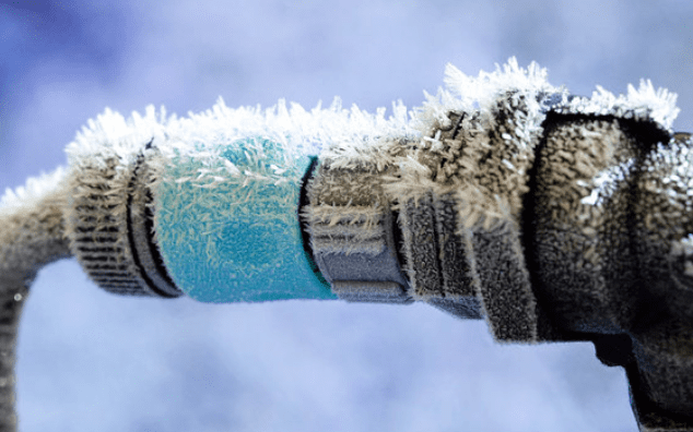 How to Thaw Frozen Pipes How to Thaw Frozen Pipes