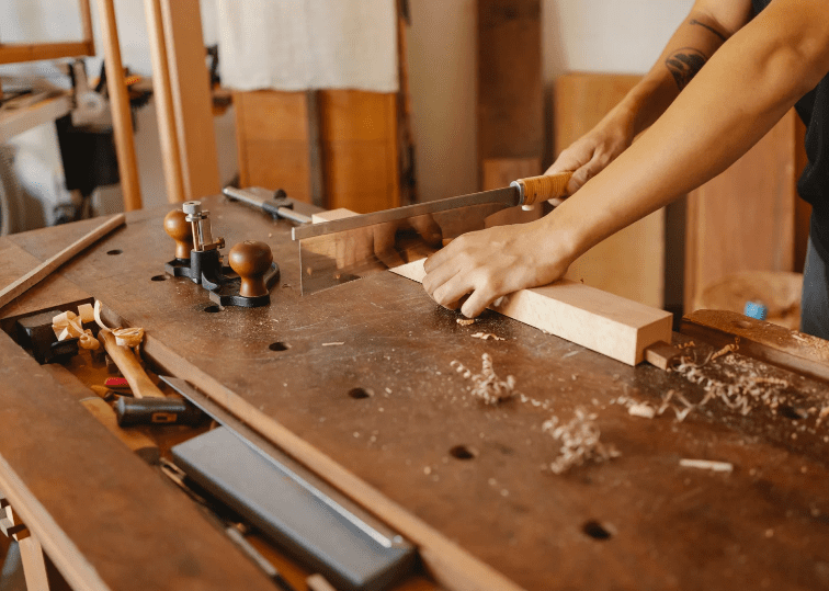 Hacksaw cutting Hacksaw cutting