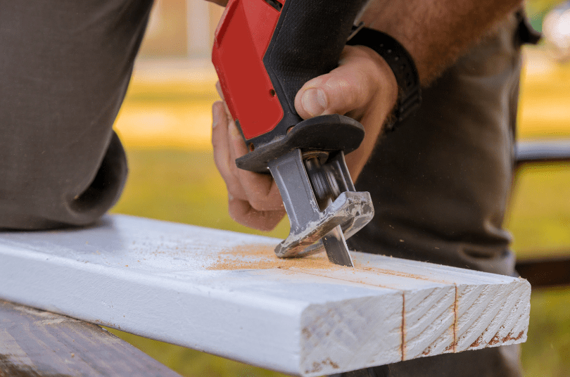 Jigsaw vs. Reciprocating Saw Jigsaw vs. Reciprocating Saw